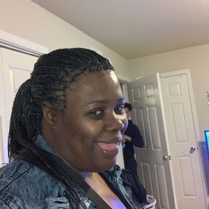 Meet your Posher, Yvette